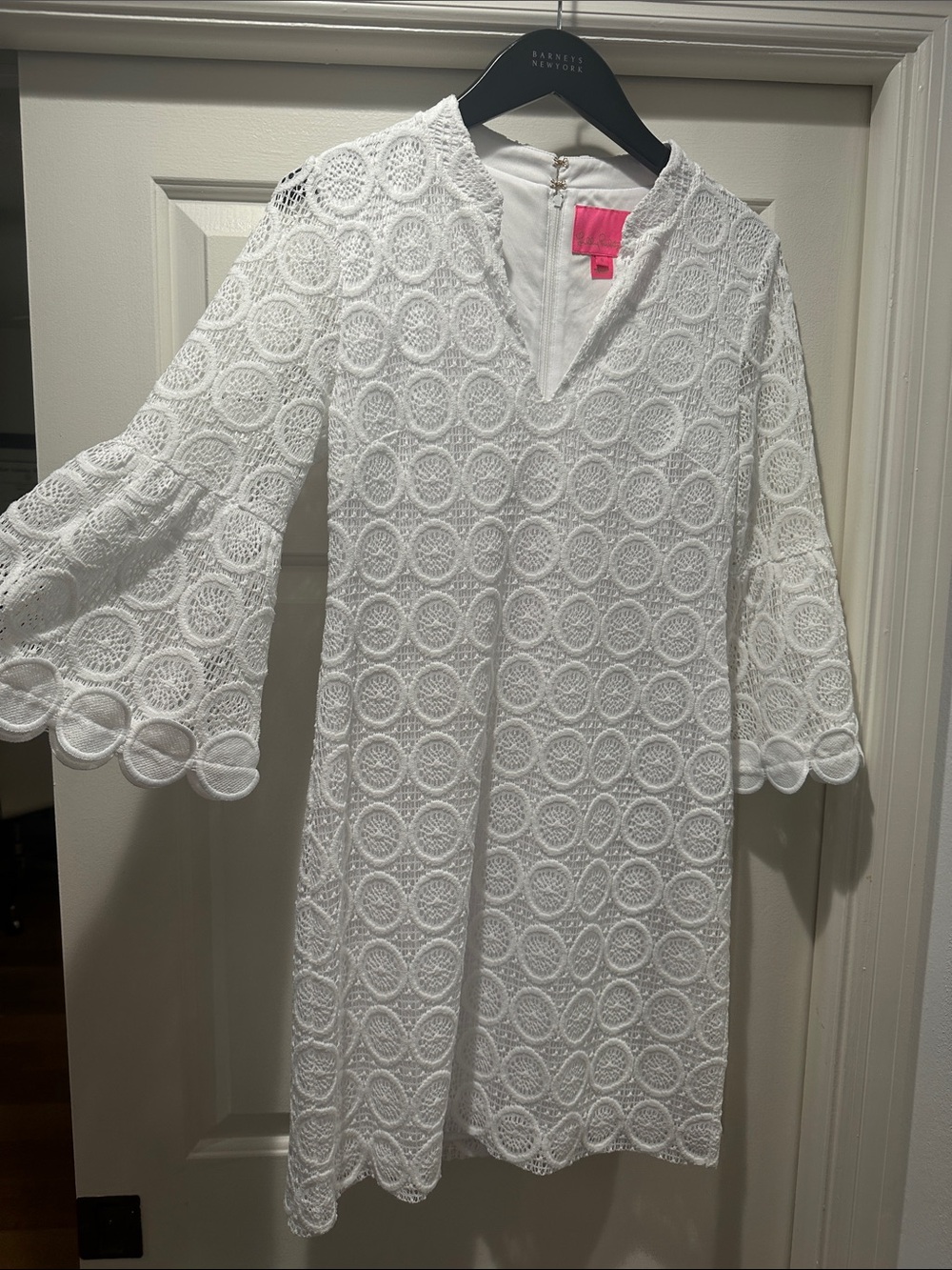 Lilly Pulitzer White Eyelet Shift Dress with Scalloped Bell Sleeves (6)